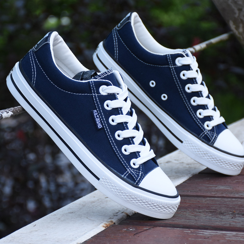 白色情侣款帆布鞋透气板鞋韩版休闲鞋子小白鞋夏季男生布鞋单鞋子白色