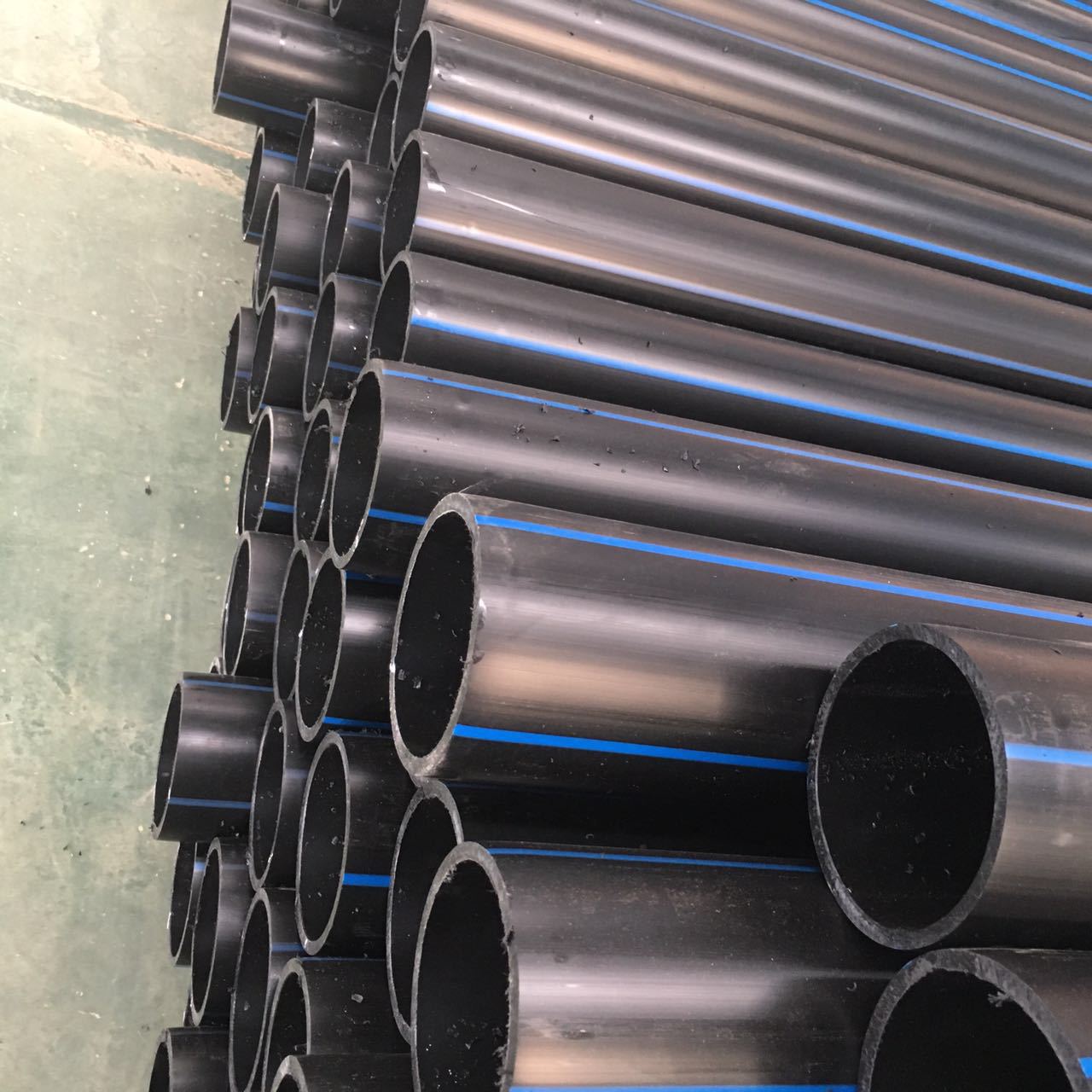 PE管 全新料pe水管 聚乙烯管250*22.7mm（每根6米） 米 200*18.2mm