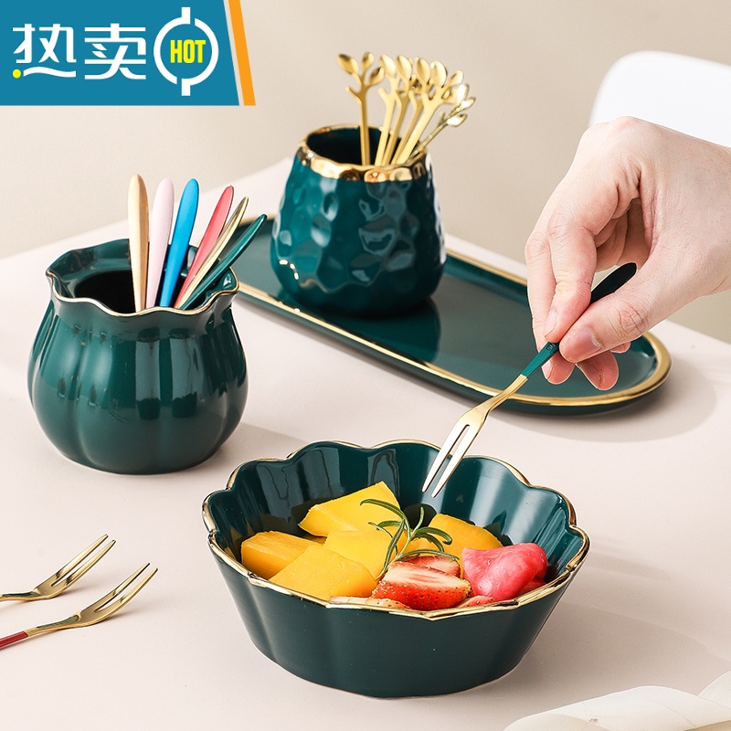 敬平家用可爱水果叉子高端不锈钢蛋糕甜品叉儿童安全水果签收纳罐套装 陶瓷描金罐蓝色+4支陶瓷柄叉子+2只甜品勺高清大图