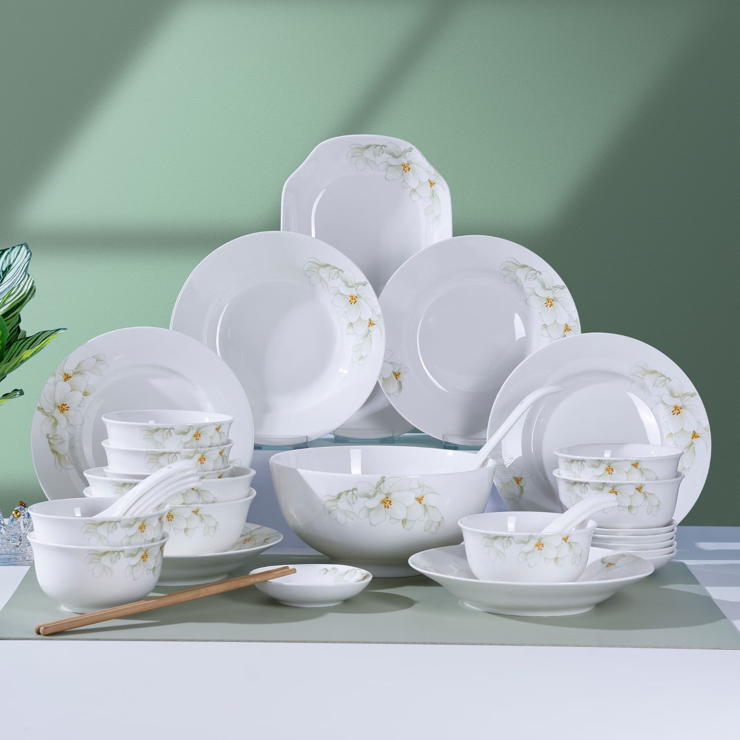 爱依瑞斯陶瓷餐具 AS-D3901H白玉兰 39头