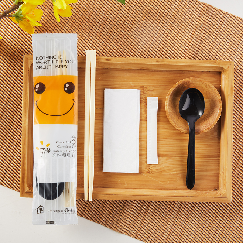 一次性筷子套装四件套外卖四合一餐具包餐纸巾勺子牙签牛皮纸包装