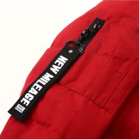 波司登BOSIDENG女士冬季常规款印字个性羽绒服 女B70142502