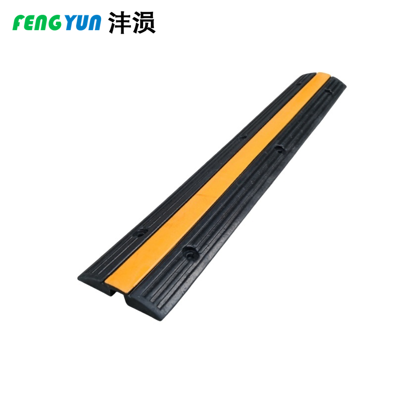 沣涢 橡胶限速带 单线槽100*3cm 个高清大图