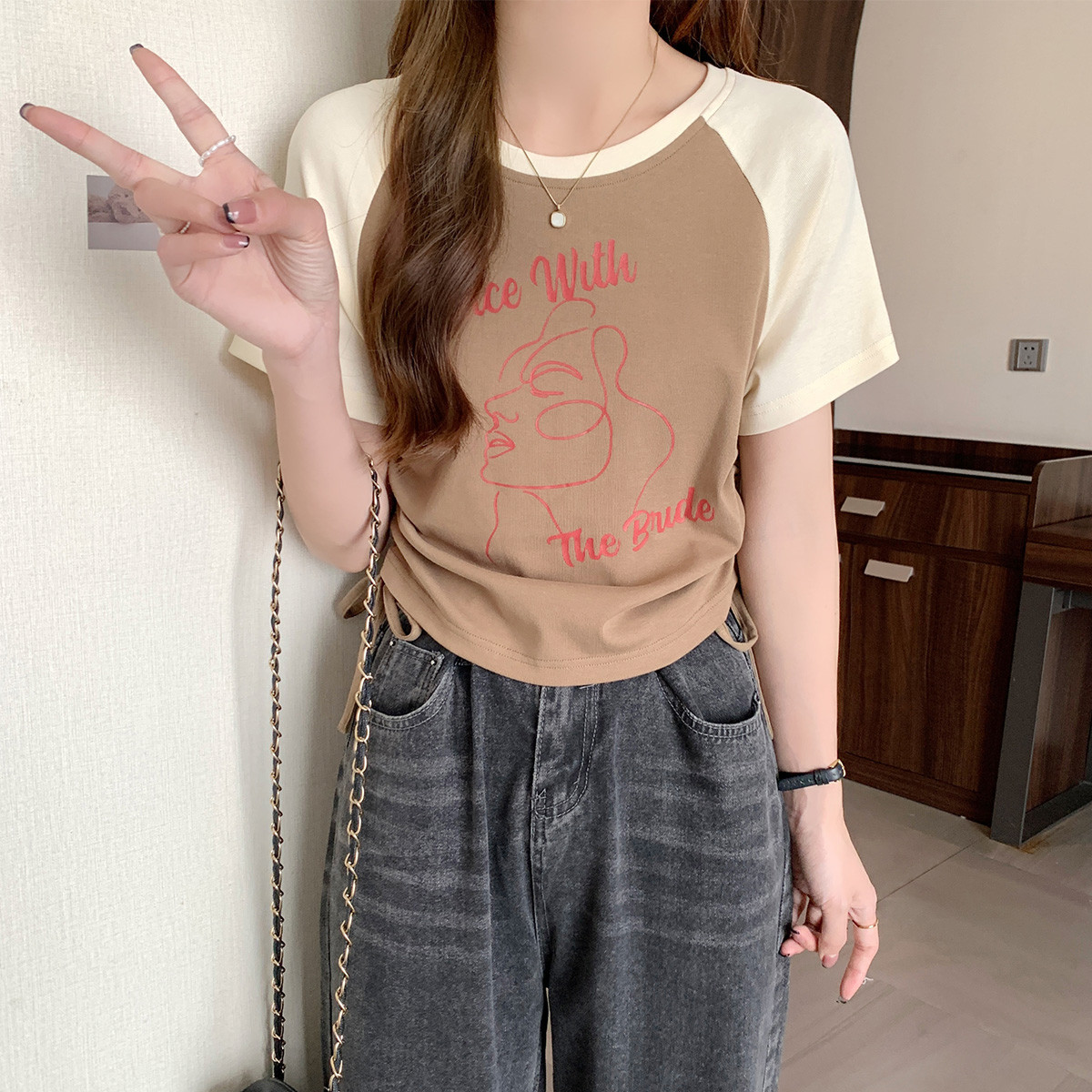 短袖T恤女2023夏季新款圆领插肩袖抽绳设计短款时尚流行潮_32752 莫兰咖 L