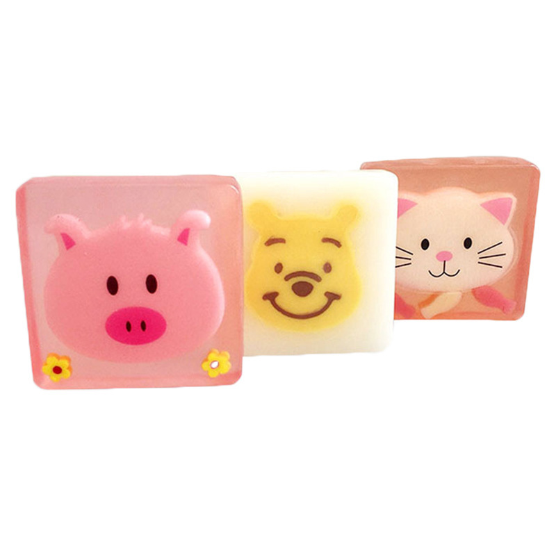 青蛙小熊沐浴肥皂滋润护肤精油皂儿童可爱透明香皂卡通手工皂