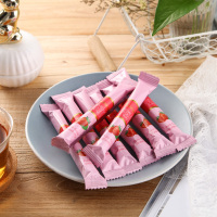 乐卡斯草莓味爆浆威化卷180g 进口水果威化休闲零食手工奶酪蛋卷进口夹心威化饼干 办公食品 蛋糕曲奇酥早餐脆饼 儿童小吃