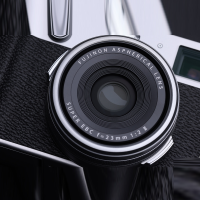 富士(FUJIFILM)X-100VI X100VI 银色 微单相机 经典复古旁轴人文街拍神器 海外版