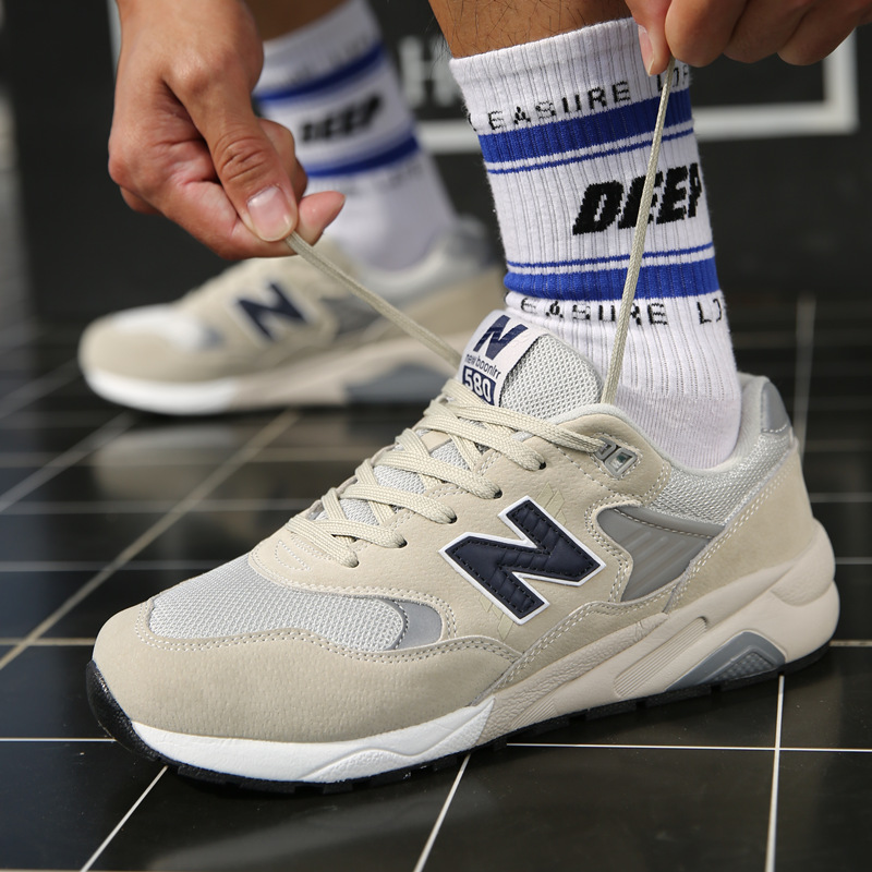 nb黑色时尚女鞋