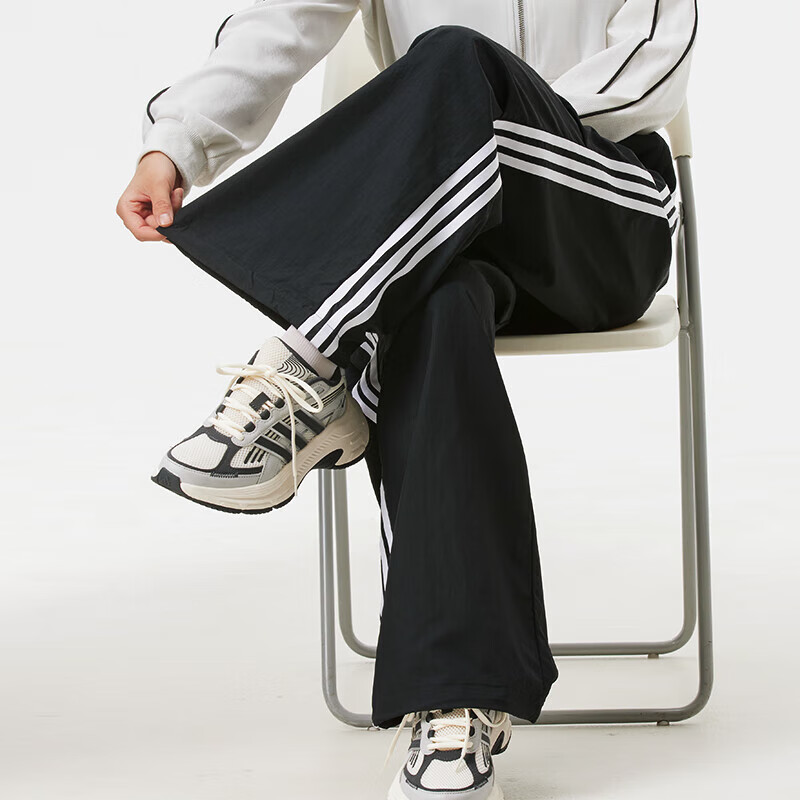 阿迪达斯（adidas）三叶草女裤新款运动裤跑步健身训练裤透气休闲卫裤时尚长裤KF9615 ZP高清大图