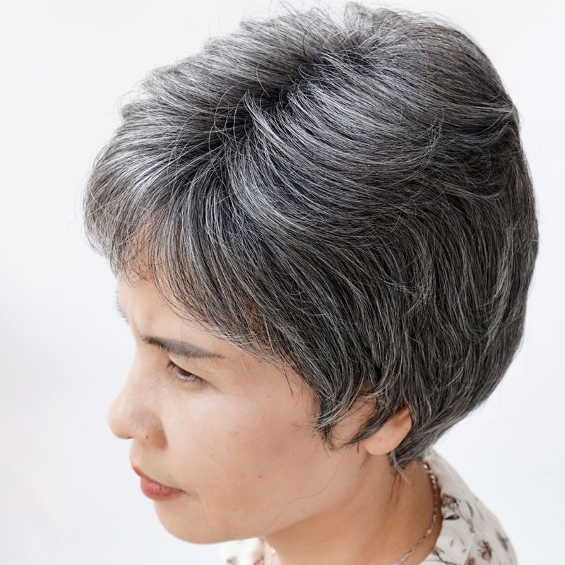 假发女短直发中老年妈妈全头套式自然发型舞台表演老奶奶灰白色款