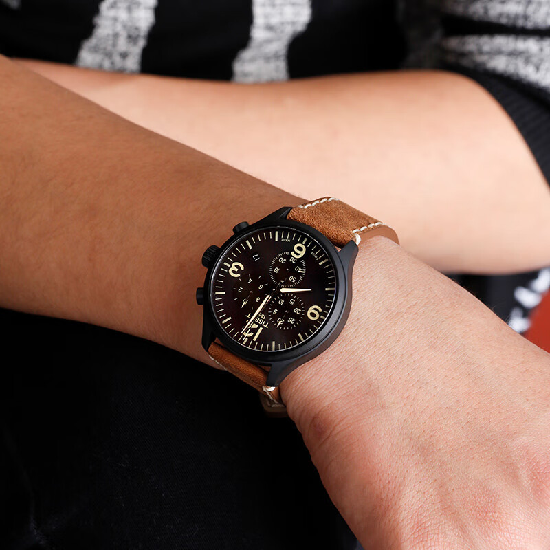 天梭(TISSOT)瑞士手表 速驰系列腕表 皮带石英男表T116.617.36.057.00