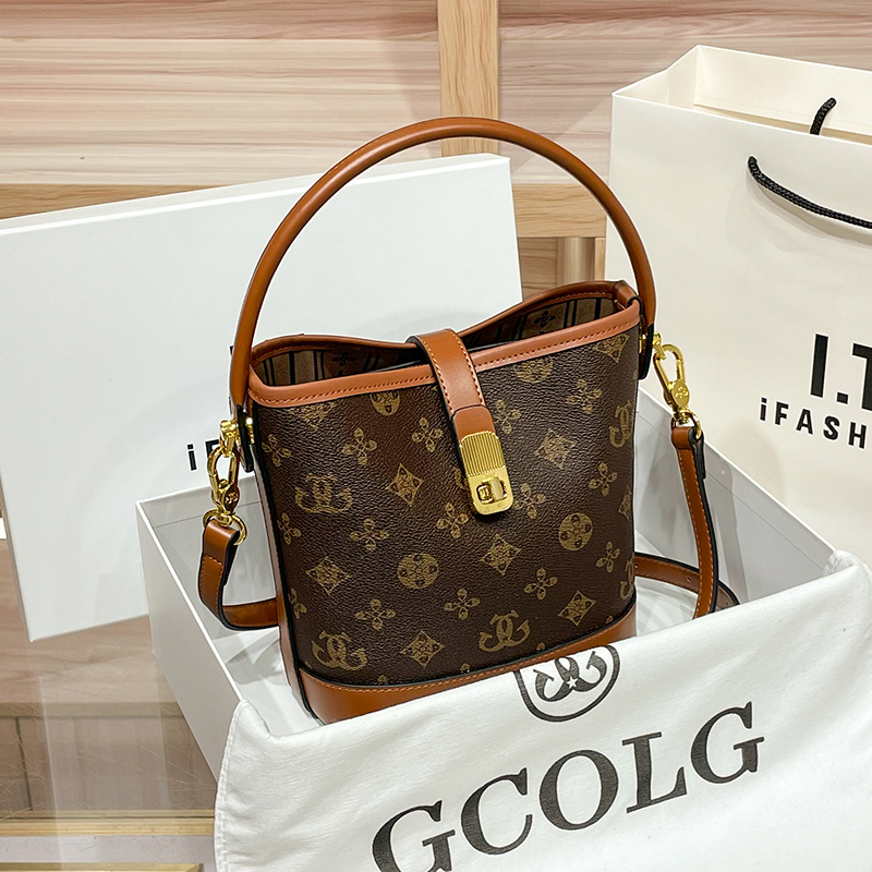 欧美女士包包女2026新款高级感女包印花时尚小众水桶包单肩斜挎包手提包小包高清大图