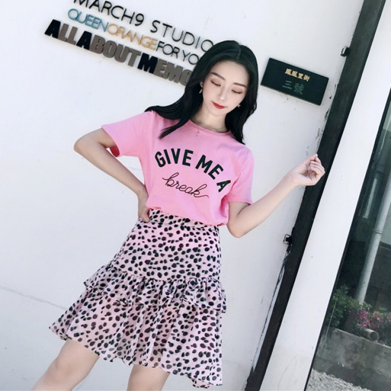小心机俏皮套装女夏韩版时尚百搭字母短袖T恤+高腰雪纺豹纹半身裙