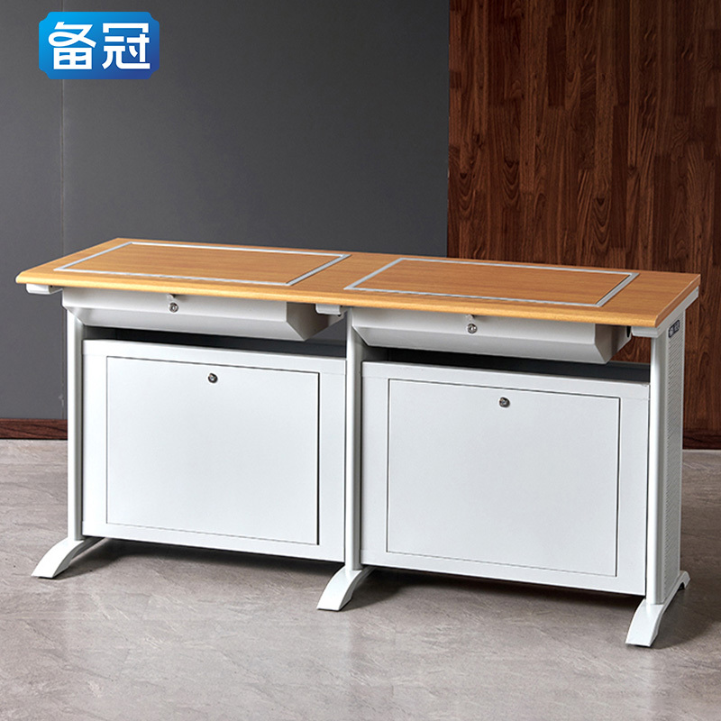 备冠 电脑桌 1600*600*750 张