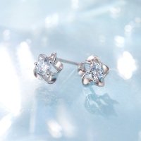 喜钻 S925银镶锆花形绽美耳钉E12009