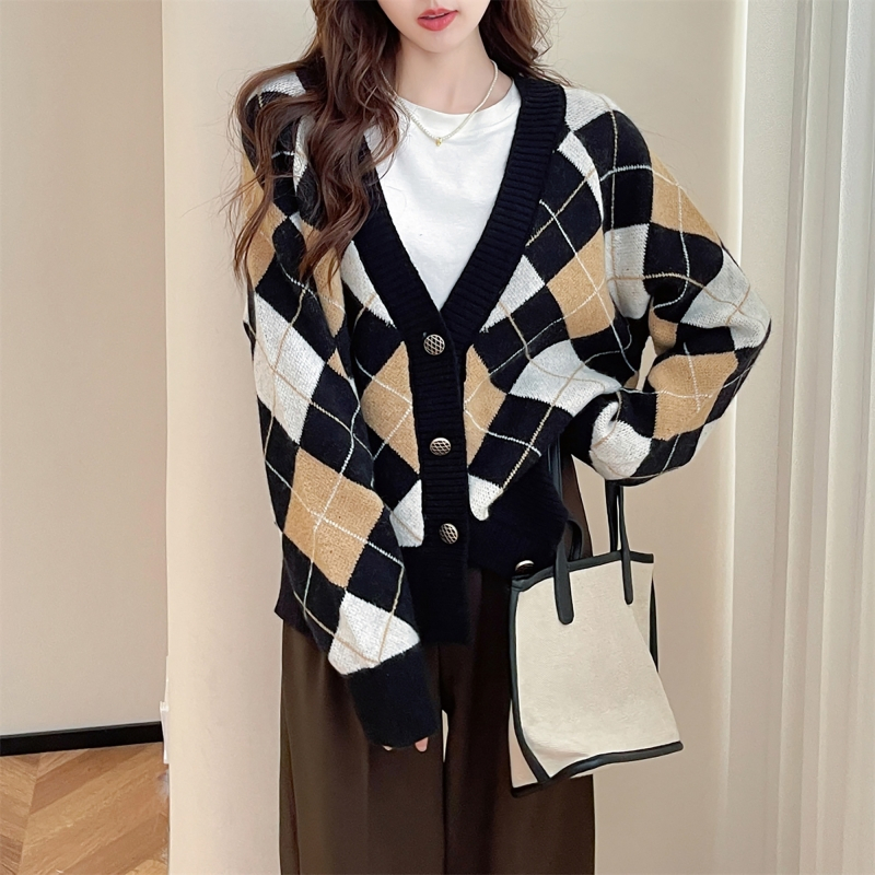 唐狮新款英伦复古V领毛衣开衫女设计感早秋上衣针织外套qd