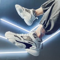 些久高帮鞋男秋冬季运动内增高马丁潮鞋青少年潮牌ins老爹中帮小白鞋