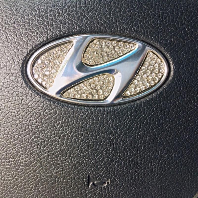 年份现代镶钻方向盘标贴朗动名图瑞纳领动悦动ix25ix35车标钻改装饰贴