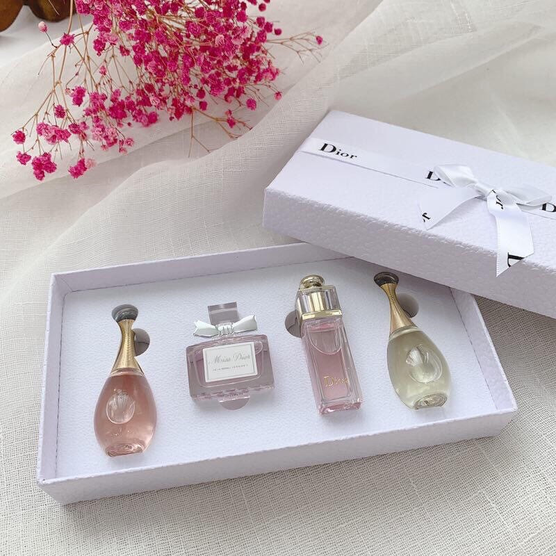 dior迪奥香水小样花漾甜心真我女士香水q版四件套金色外盒无泵头