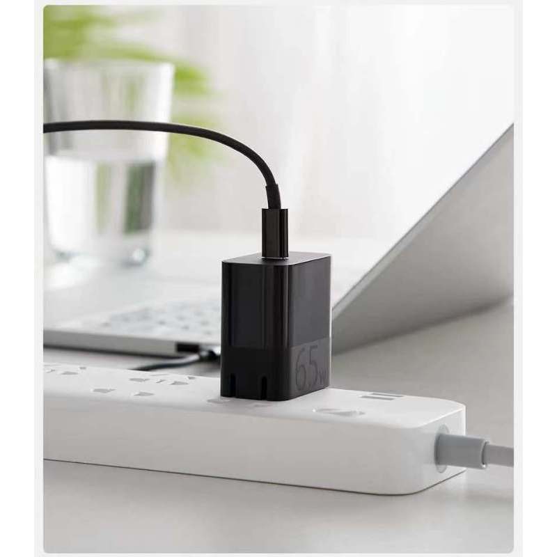 ZMI USB-C电源适配器(65W)HA712单体黑色