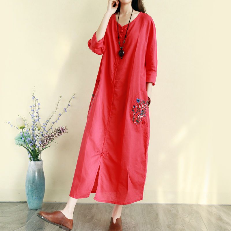 复古民族风棉麻刺绣连衣裙秋季长款过膝盘扣气质长裙子宽松中国风
