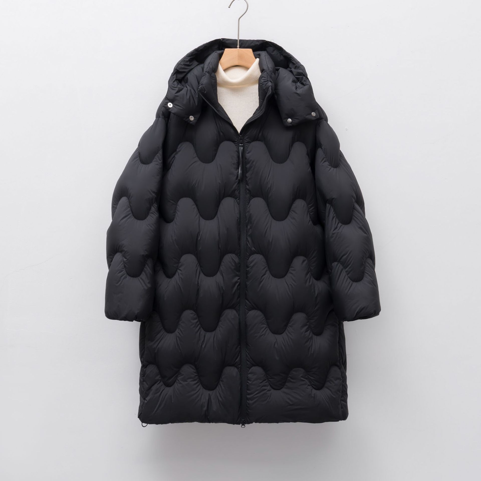 90绒新国标白鸭绒冬加长款简约时尚波浪连帽加厚羽绒服女_77高清大图