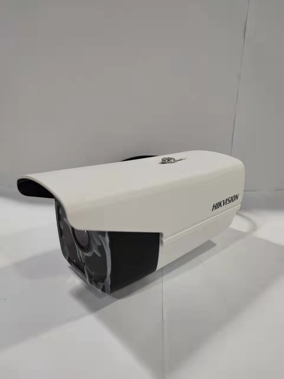 海康威视/HIKVISION/400万AI轻智能全彩筒型网络摄像机DS-2CD7T4XYZUV-GDDXH 6mm