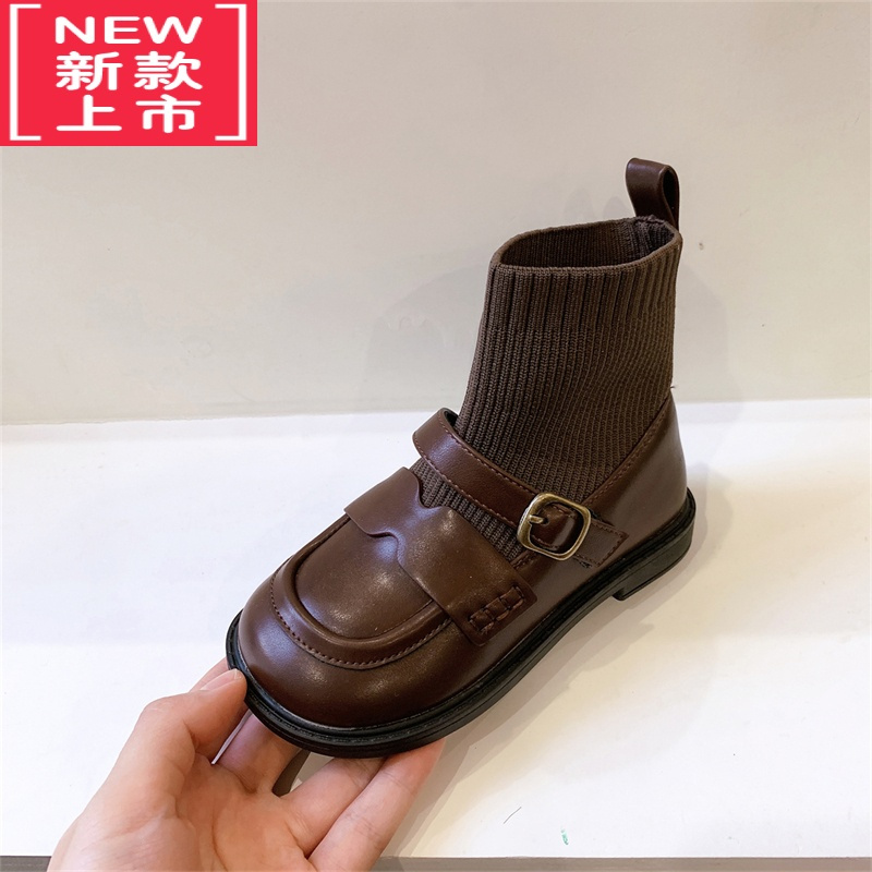 可莉允儿童靴子秋冬新款女童马丁靴黑色走秀女孩短靴炸街软底宝宝袜子靴