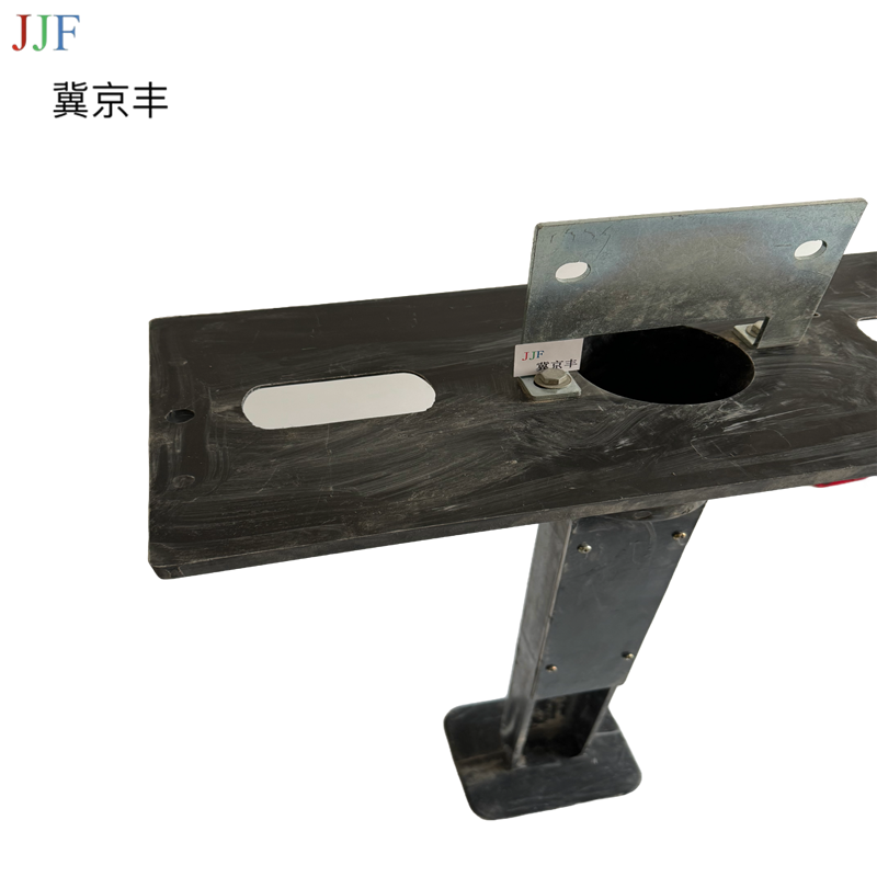 底座630*205*700mm高清大图