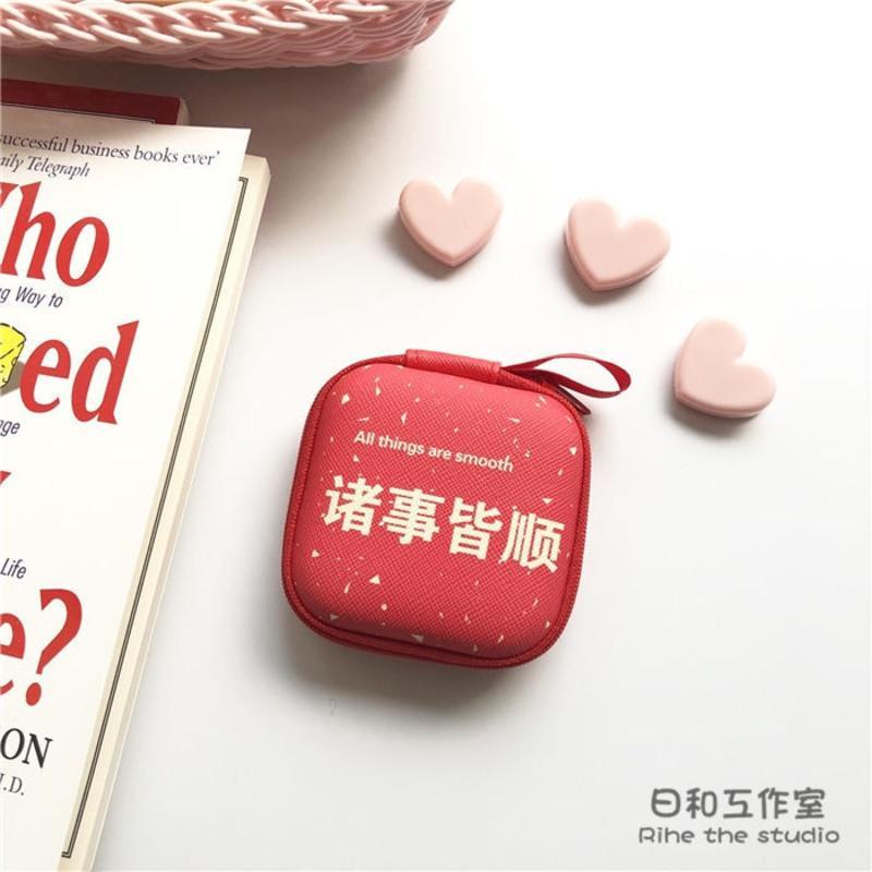 收纳包-英文旺仔 迷你耳机收纳盒数据线收纳包充电器U盘充电线手机收纳袋可爱卡通