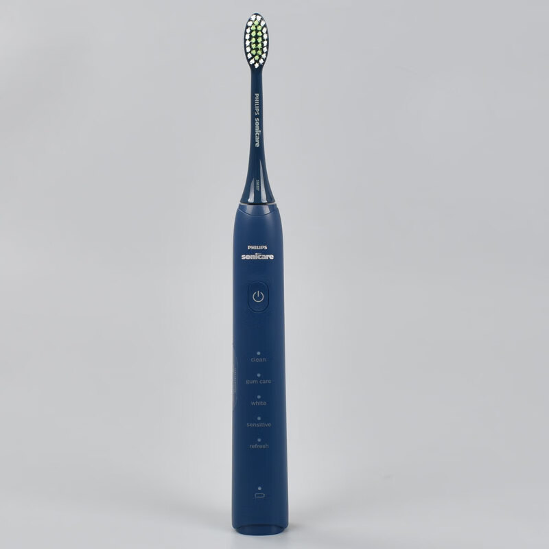 飞利浦(Philips)电动牙刷HX2471-01深藏蓝成人情侣送男/女友节日礼物软毛柔和亮白刷头高清大图