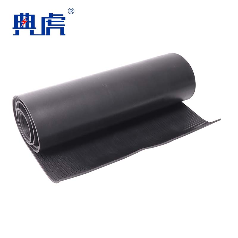 典虎 绝缘胶垫 黑色条纹 35kv 10米*1米*10mm 卷高清大图