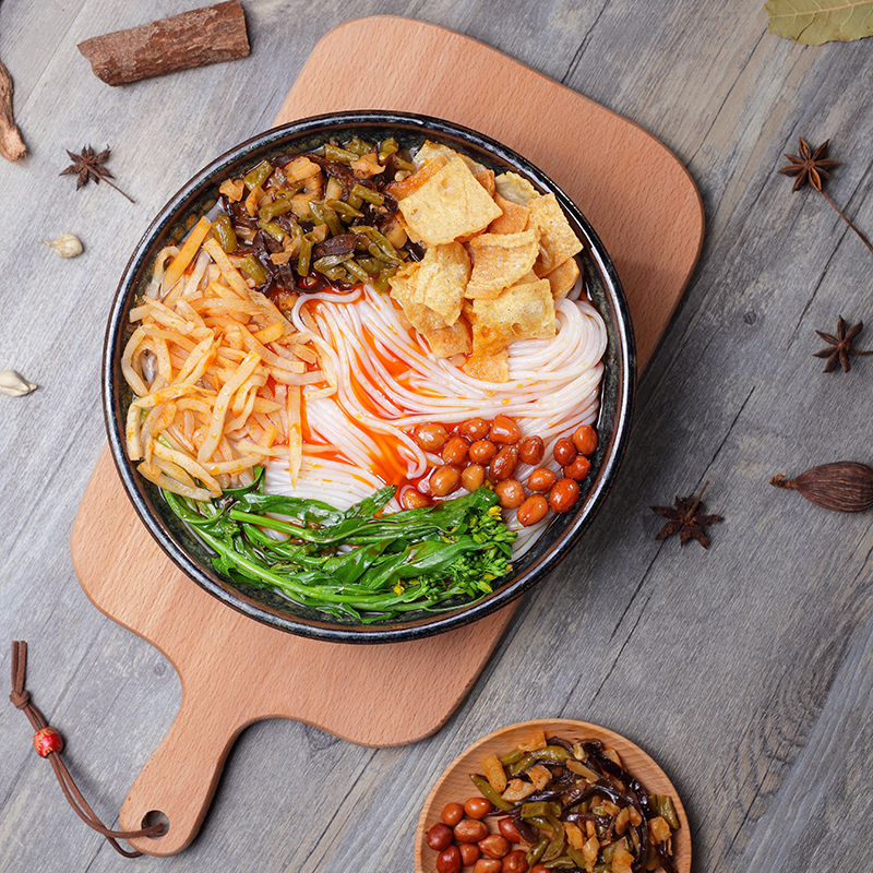 柳州螺蛳粉300克335克5袋装螺丝粉酸辣粉螺狮粉袋装