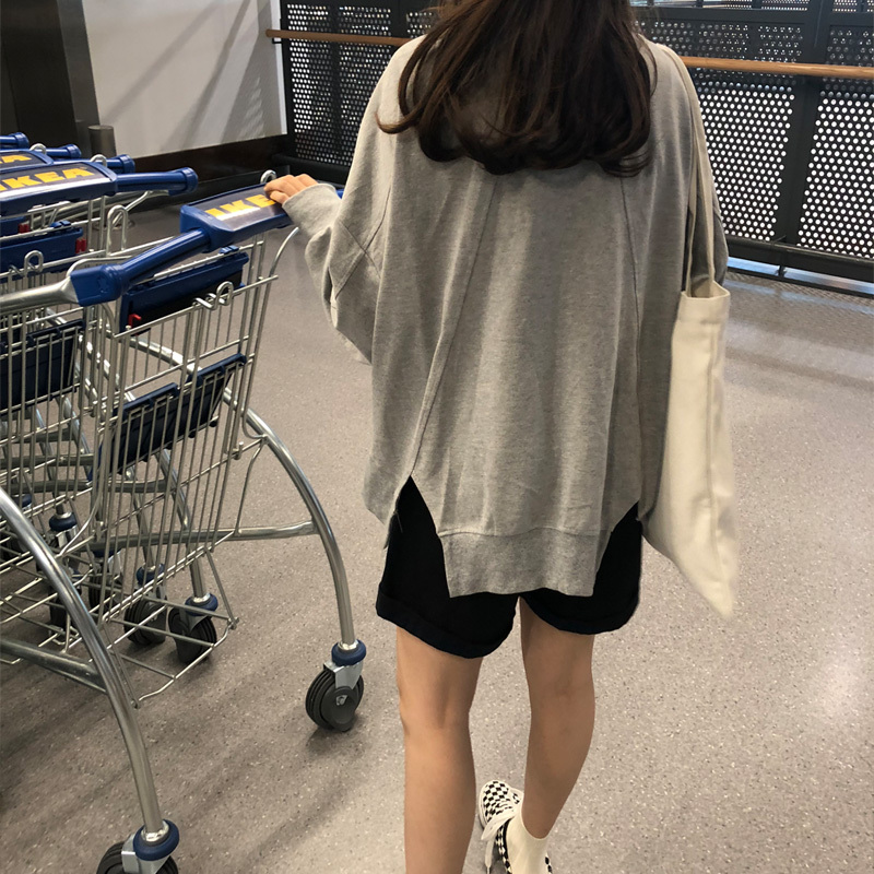 2018年秋季新款女装韩版圆领加绒纯色泡泡袖大码宽松开叉卫衣潮