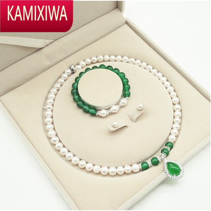 KAMIXIWA礼盒三件套9-10mm强光白色淡水珍珠项链吊坠颈饰送妈妈婆婆礼物女