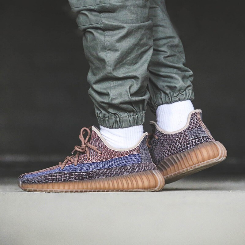 adidas阿迪达斯新款椰子 yeezy350 v2 boost "蓝棕"褪色椰子鞋 h02795