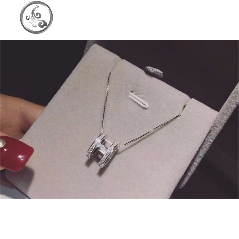 抖音款925纯银镶嵌锆石项链韩版时尚女款H字母锁骨链简约短款吊坠 银色