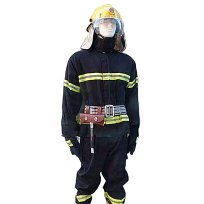 02加厚式战斗服五件套 (衣服、头盔、手套、腰带、靴子)