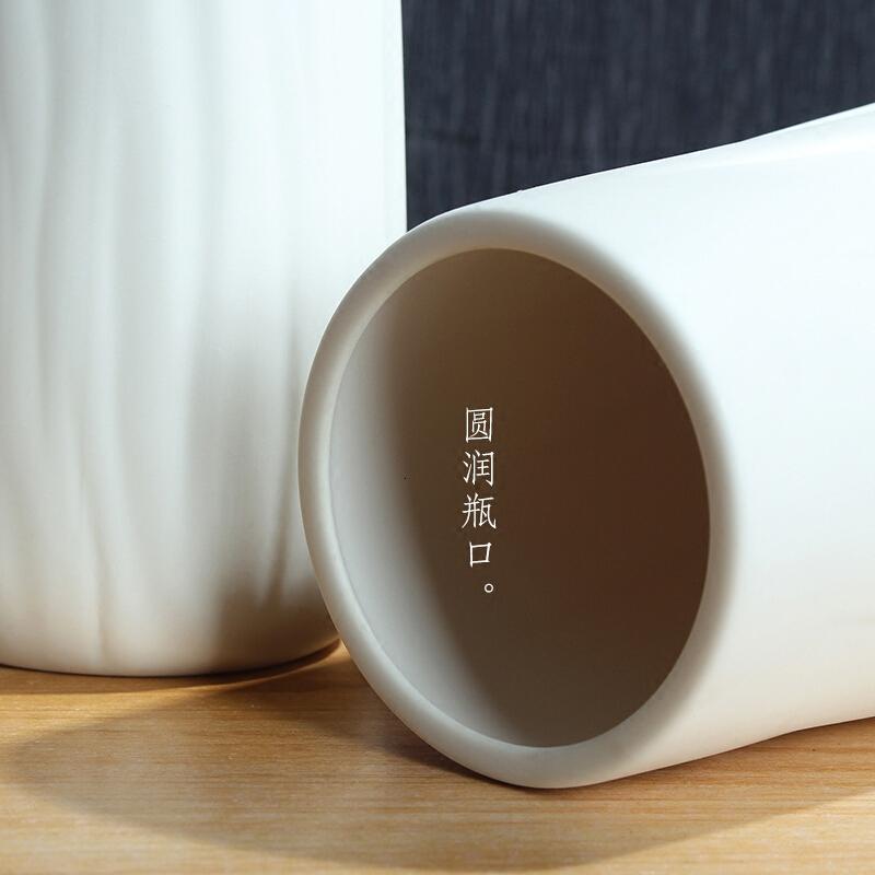 18新款欧简约满天星干花带花瓶创意客厅白瓷花器餐桌陶瓷花瓶摆件朝露+1束满天星干花【套装】