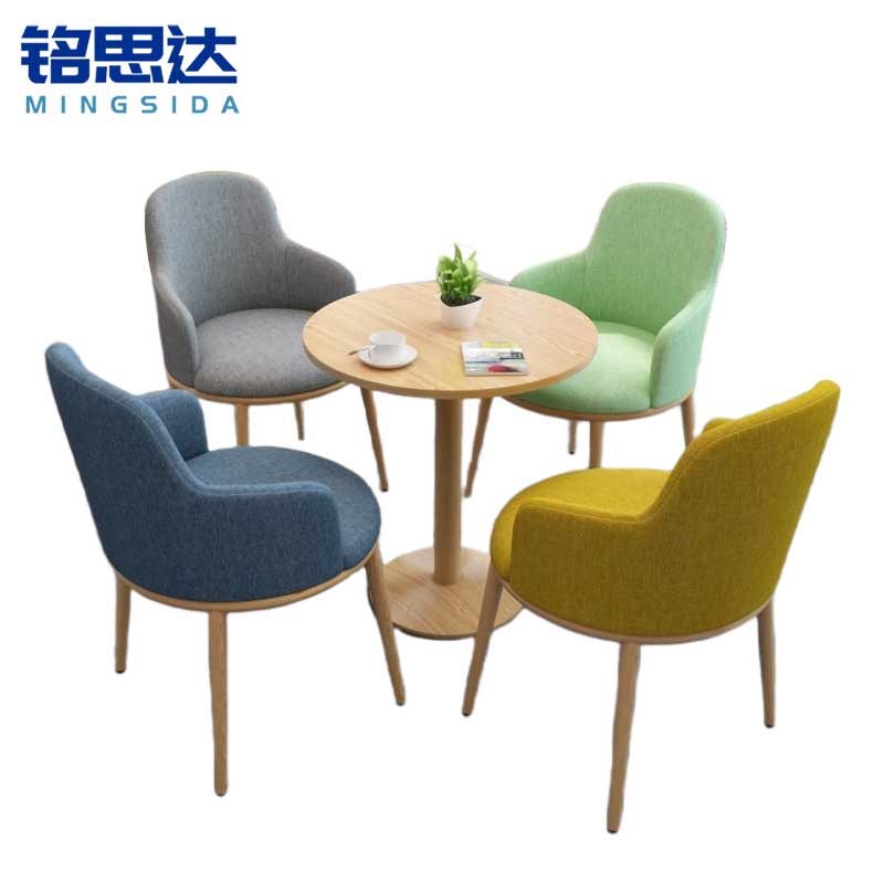 铭思达洽谈桌一桌四椅套高清大图