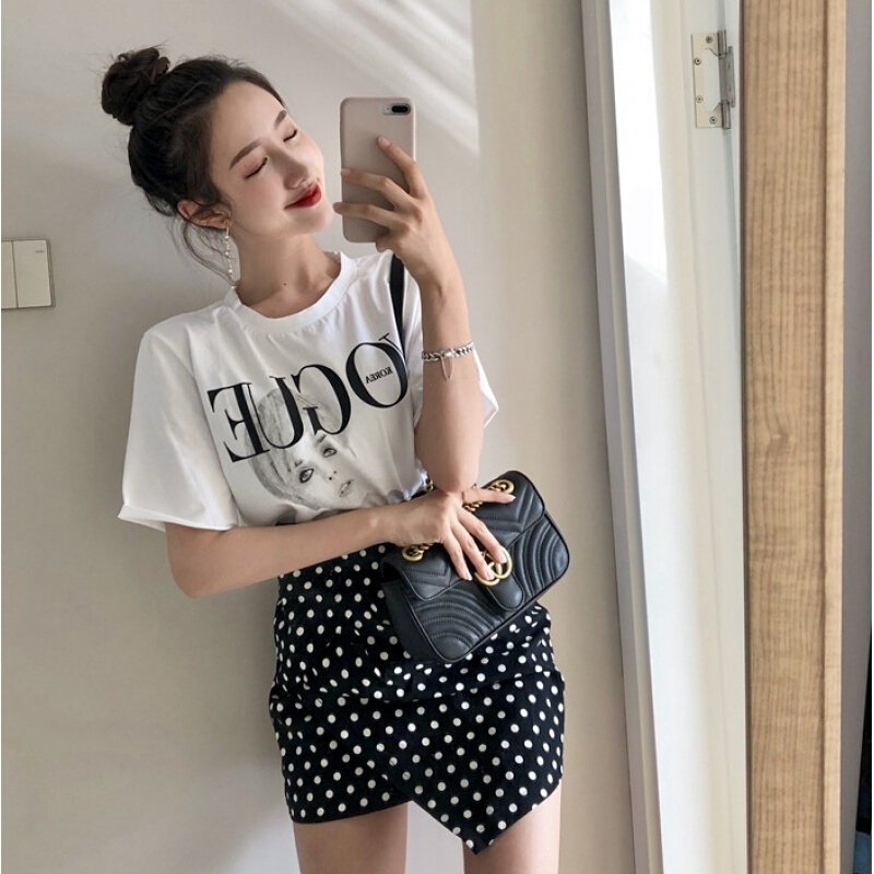 新款显瘦修身黑白波点短裙包臀裙A字半身裙女