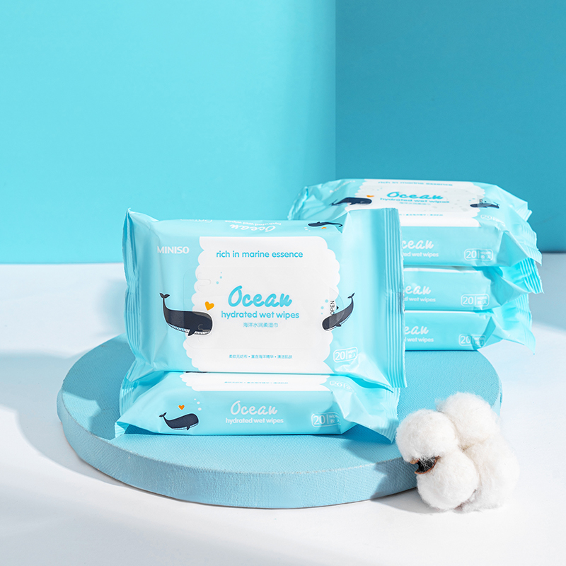 名创优品(miniso) 海洋水润柔湿巾 抽取式便携卫生水润湿纸巾[80片装*3]
