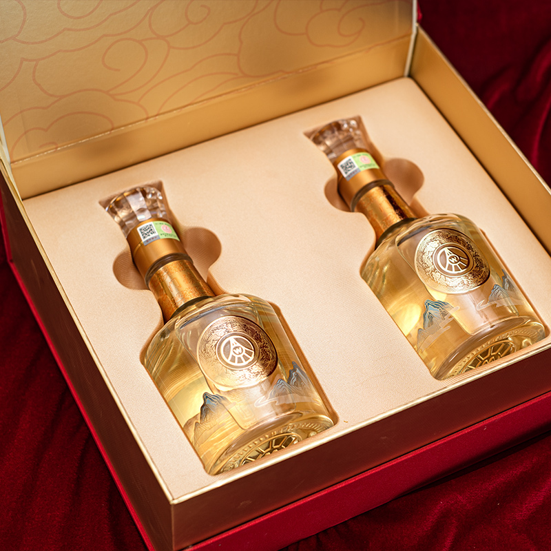 五粮液生态酿酒有限公司出品 国鼎名门臻耀 52度白酒 收藏送礼 500ml*