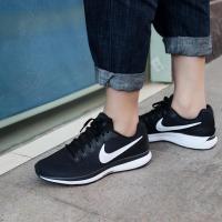 NIKE耐克女鞋跑步鞋新款AIR ZOOM防滑透气轻便运动鞋880560