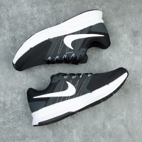 耐克(Nike)男鞋 RUN SWIFT 3 运动鞋减震防滑耐磨透气休闲鞋跑步鞋 DR2695-002