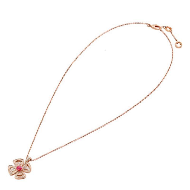 宝格丽fiorever系列18k金玫瑰金镶嵌红宝石与密镶钻石四叶草吊坠项链