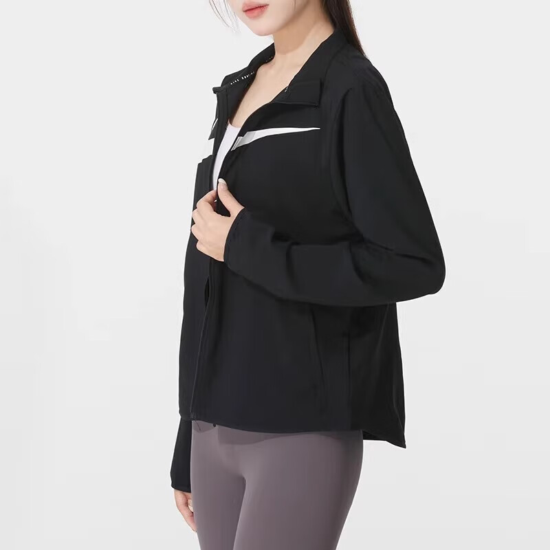 耐克(NIKE)外套女装新款户外健身运动服时尚防风休闲立领夹克HV2648-010 ZP高清大图