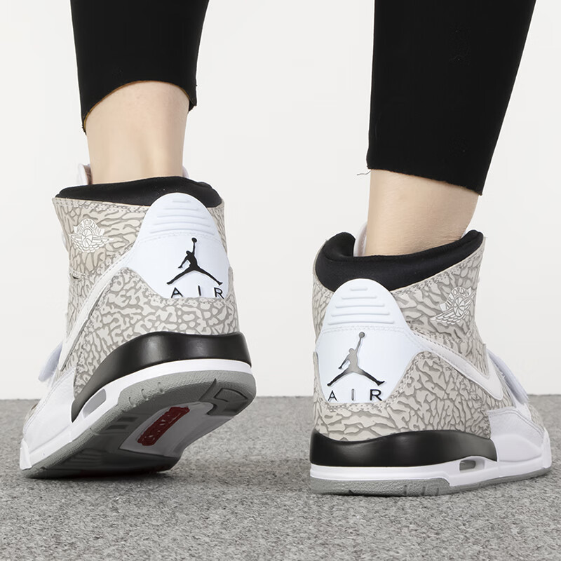 耐克(NIKE)女鞋 2023新款运动鞋舒适透气健身休闲鞋篮球鞋 AT4040-100
