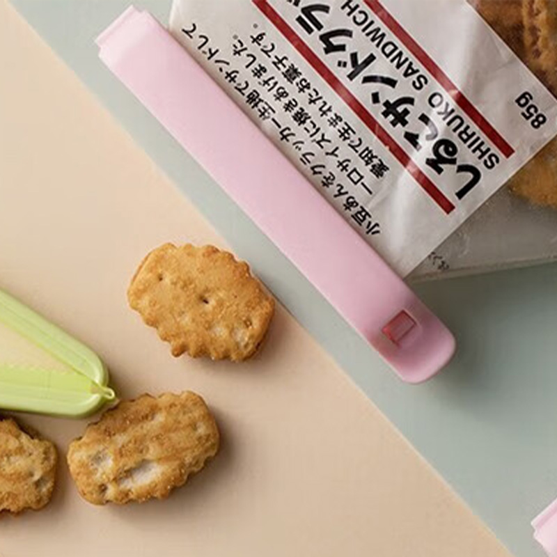 茶花封口夹中号食品零食夹子密封器封袋夹017002(颜色随机)高清大图
