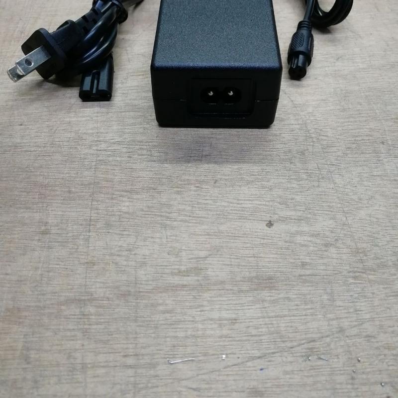 42v2a大航空头36v锂电池电动滑板车折叠车充电器36v锂电池航空头充电